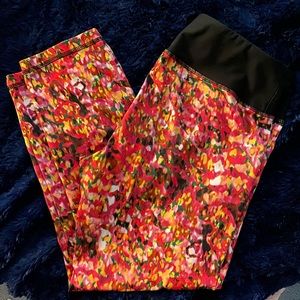 N.Y.L. Athletic workout Capri leggings size Medium